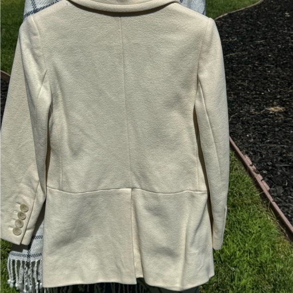 Make an Offer-Cream Banana Republic coat - Picture 3 of 4